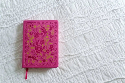 My Bible SKJV for Girls (Pink and Gold Florals) - Bibles
