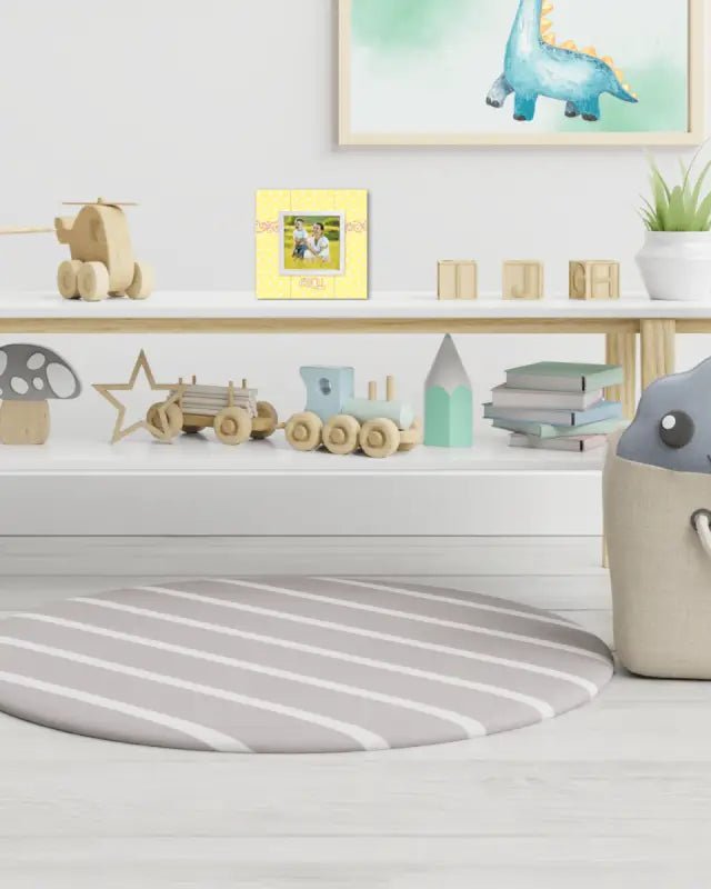 Sunshine Daisies: Joyful Christian Photo Frame - Picture Frames