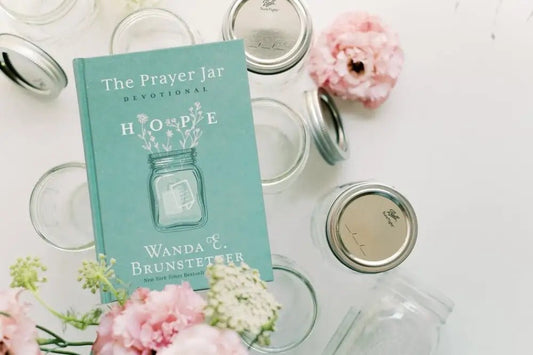 The Prayer Jar Devotional: HOPE - Devotionals teal devotional book