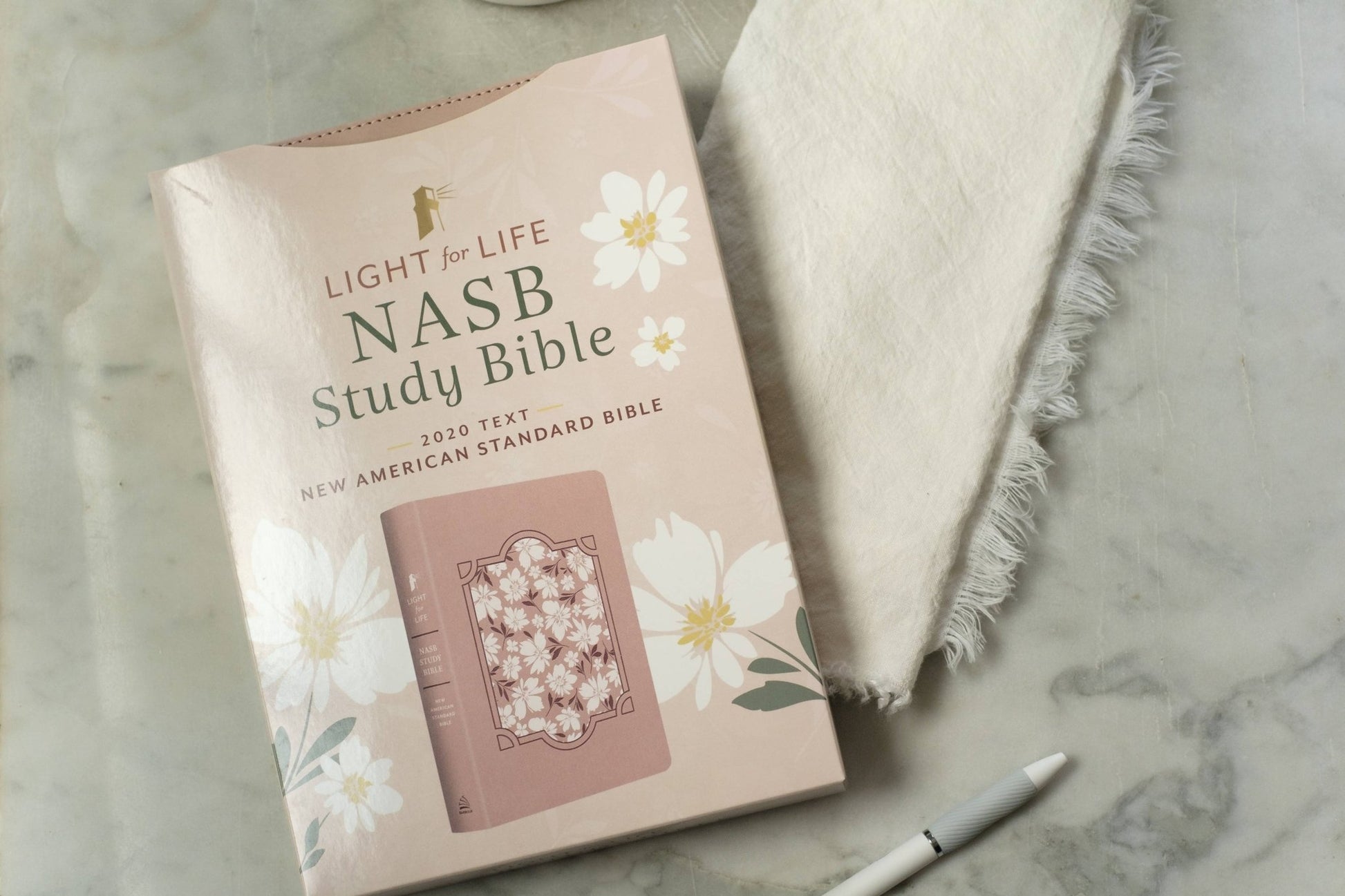 Light for Life NASB Study Bible - Blush Bouquet | 2FruitBearers