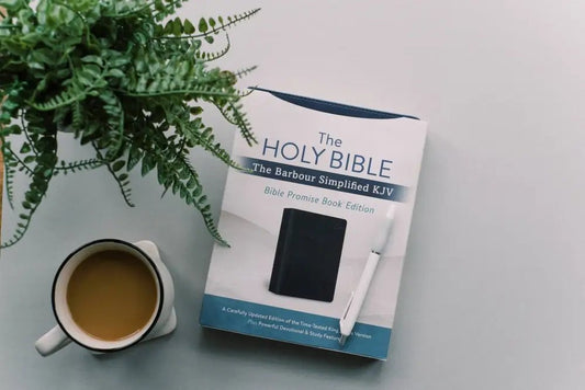 The Holy Bible: SKJV [Navy Cross] - Bibles
