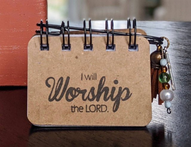 Worship Flip | Portable Scripture Guide for Daily Worship and Reflection

